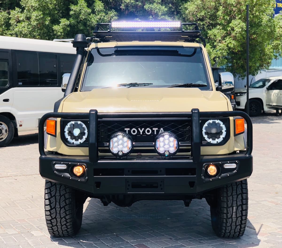 2016 Toyota Land Cruiser