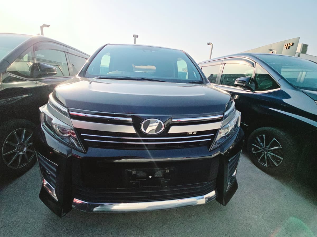 2016 Toyota VOXY